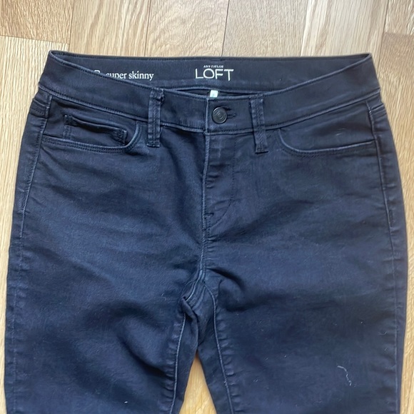 LOFT Ann Taylor Super Skinny Jeans - Black 27/4 Petite - Picture 2 of 11